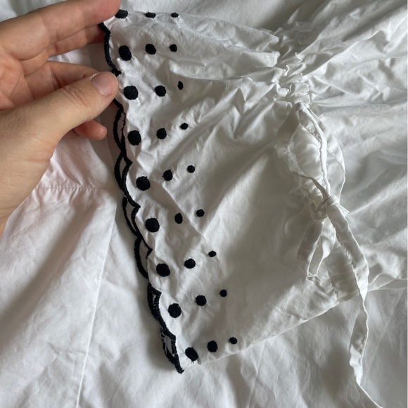 Gorgeous blouse with embroidered sleeves - Picture 5 of 7